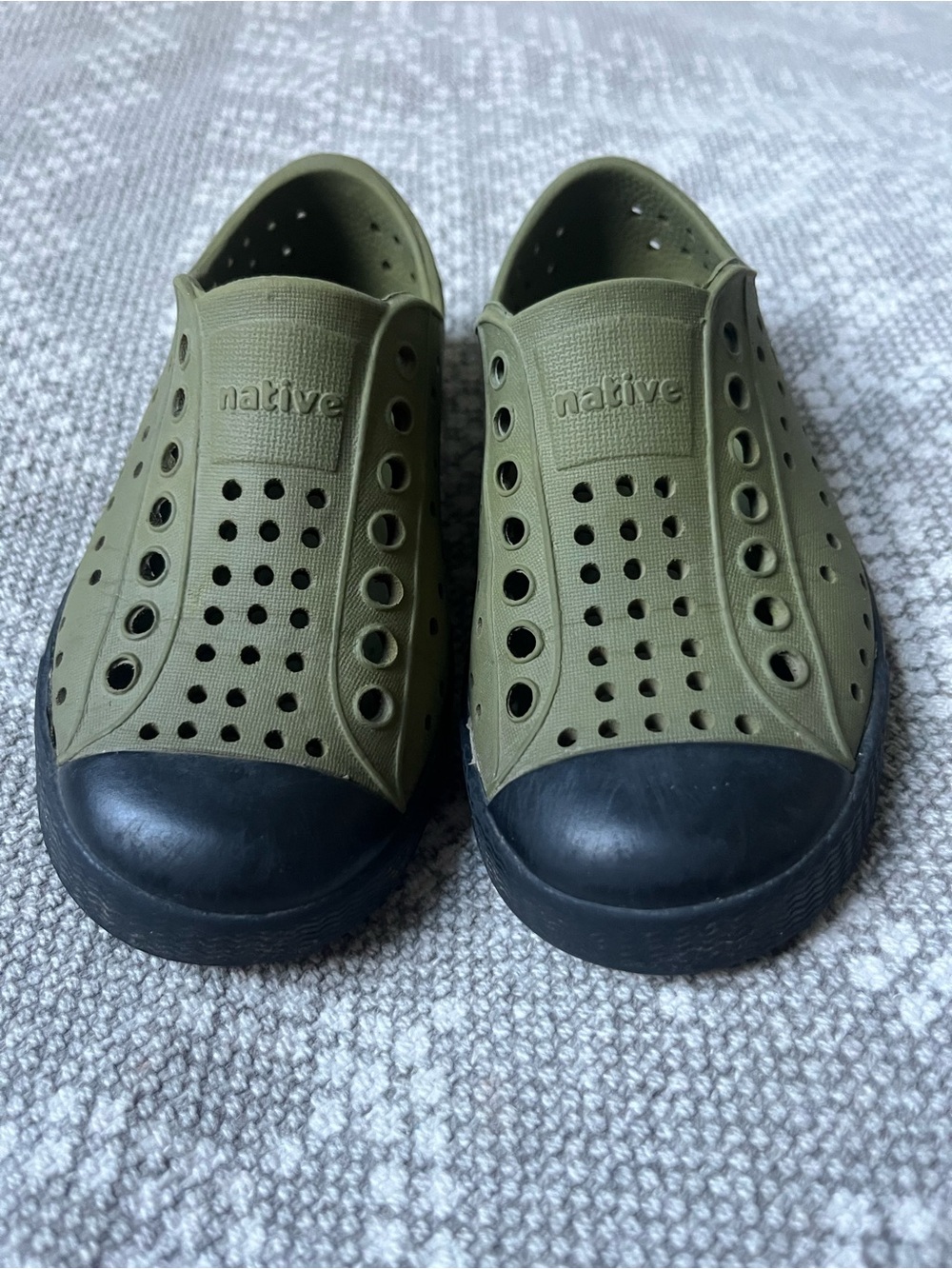 Native Shoes - Picture 2 of 4
